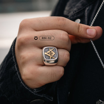 ANILLO MASON PLATEADO PARA HOMBRE | R-27 R-62 R-59 R-43