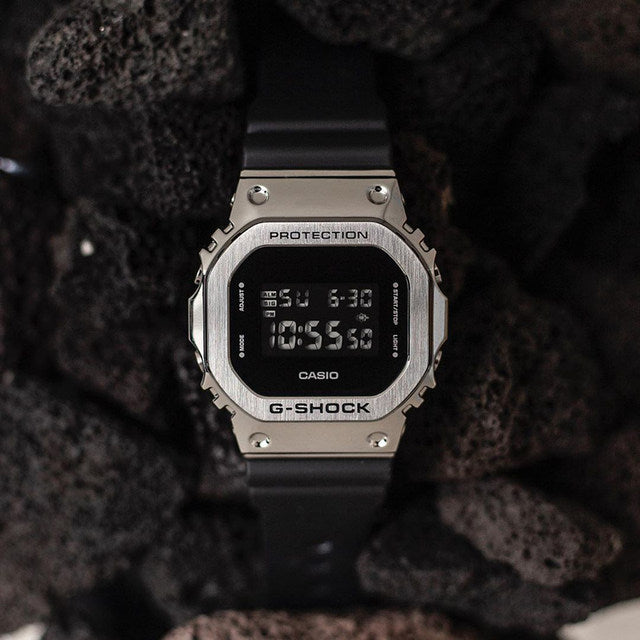 RELOJ G-SHOCK - GM-5600 - DEPORTIVO CASUAL - NEGRO Y PLATEADO | G-S-151 - G-S-79 PARA HOMBRE