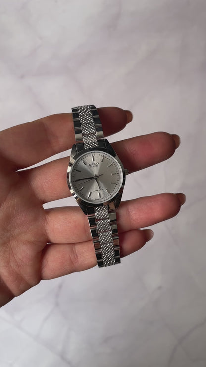 RELOJ CASIO ORIGINAL PLATEADO LTP-1274D | CAS-34 - CAS-35-12
ELEGANTE PARA MUJER