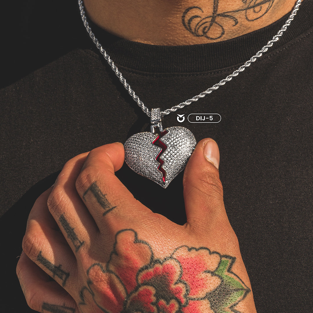 DIJE FUCK LOVE PLATEADO | DIJ-5 +¡𝐆𝐑𝐀𝐓𝐈𝐒!  COLLAR MINIMAL PARA H0MBRE